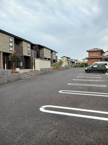 駐車場　駐車スペースもあります