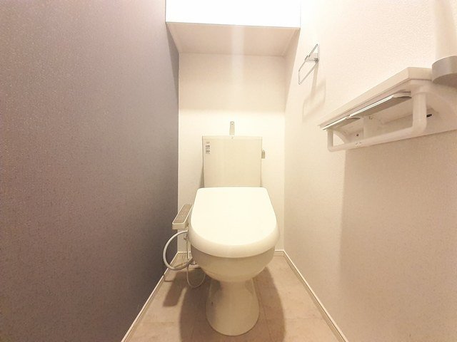 トイレ　清潔感のあるトイレです