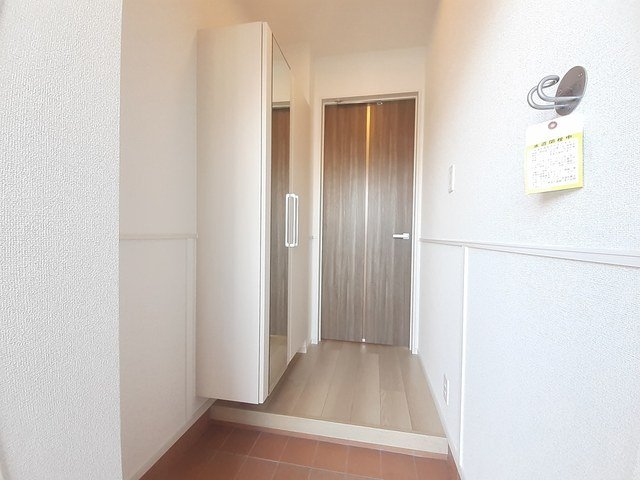 玄関　明るい玄関です