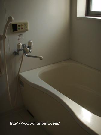 バス・シャワールーム　追い焚き機能付きバス