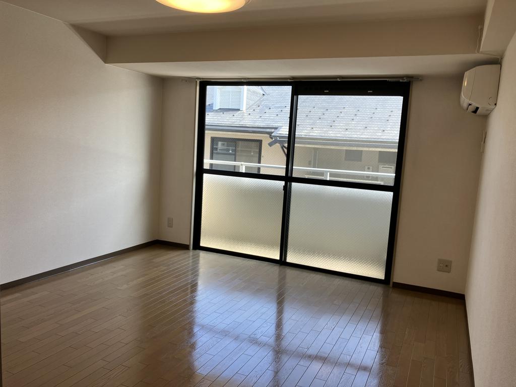 居室・リビング　画像は同タイプ部屋