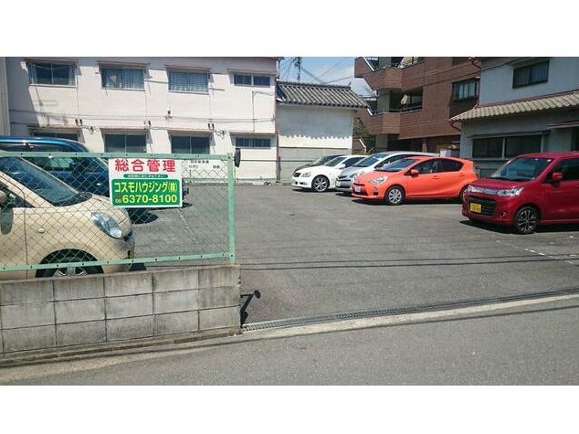 【クリーク大桐の駐車場】