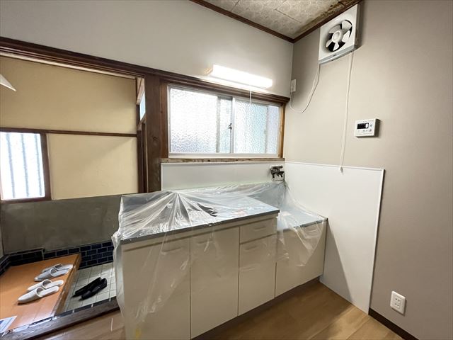 福万寺町南3丁目貸家のキッチン写真