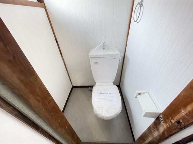 福万寺町南3丁目貸家のトイレ写真