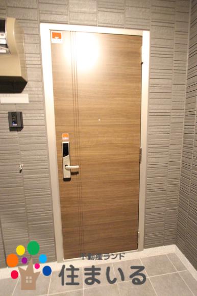 玄関　※写真は同社同型タイプとなります