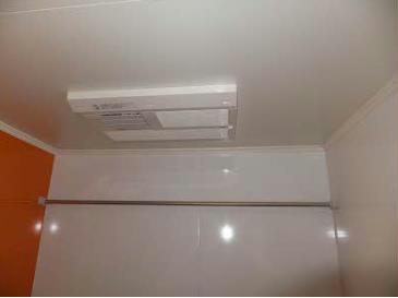 バス・シャワールーム　浴室乾燥機