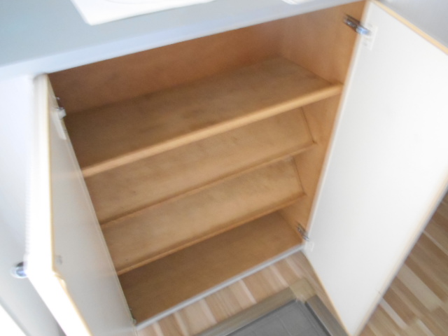 収納　シューズBOX