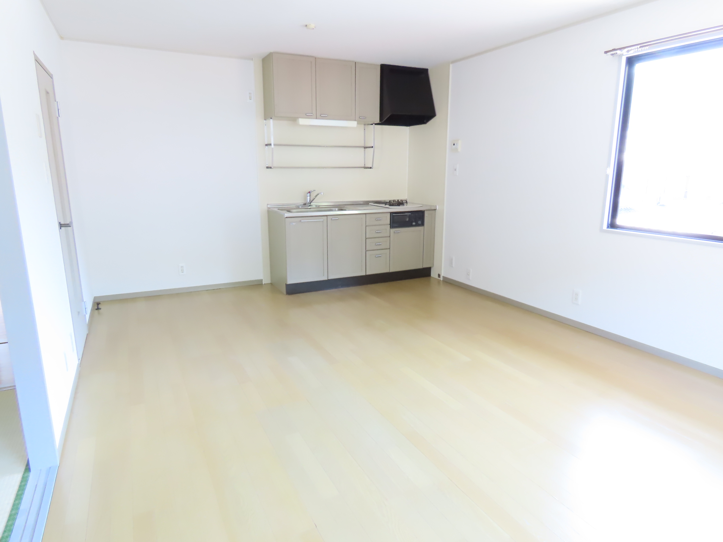 居室・リビング　※写真は反転間取りのお部屋です