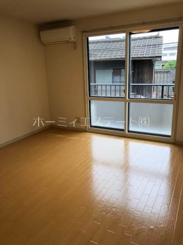 居室・リビング　7.5帖の洋室です♪