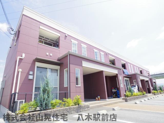 【磯城郡田原本町大字宮古のアパートの建物外観】