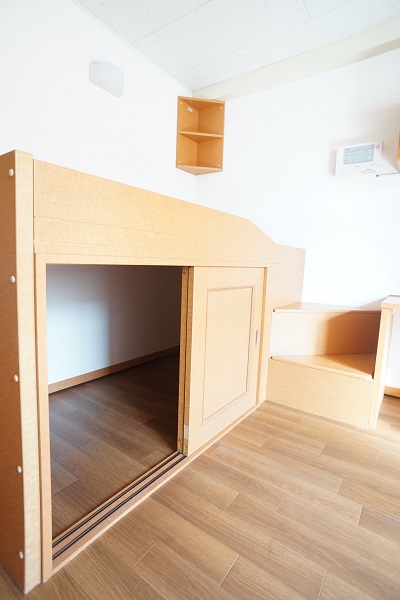 その他部屋・スペース　ベッドの下も収納スペースです。