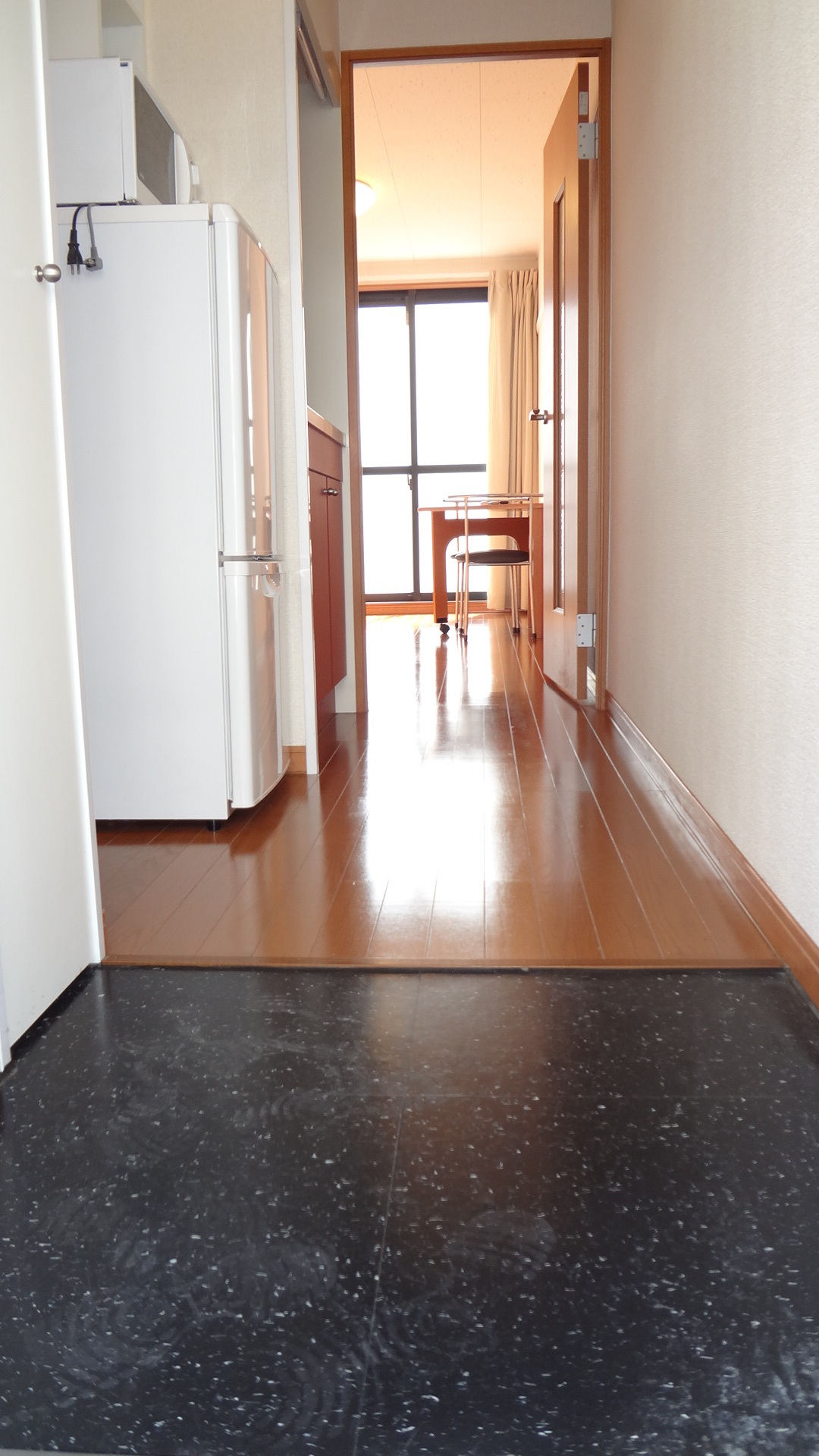 玄関　★玄関から撮影しました★