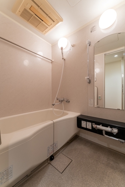 バス・シャワールーム