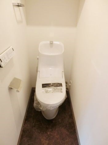 トイレ　※同じ間取り別号室参考写真 　現状優先