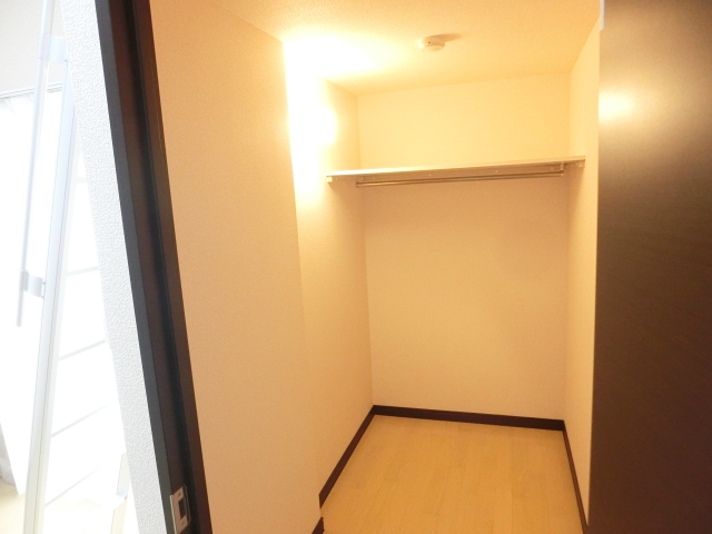 収納　ウォークインクローゼット