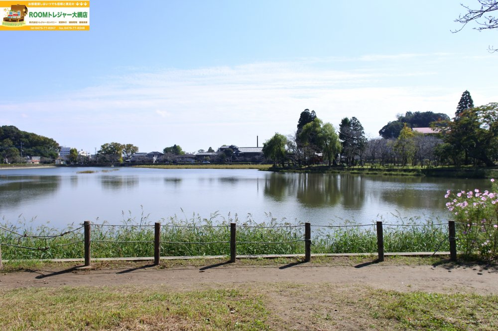 【東金市台方のアパートの公園】