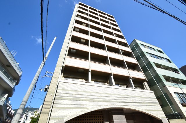 ダイドーメゾン神戸六甲の建物外観