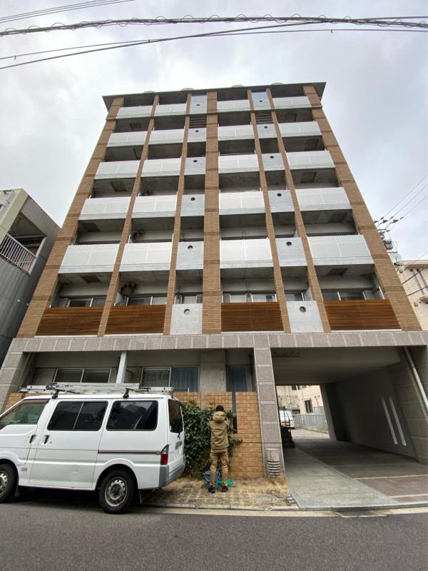 高松市塩上町のマンションの建物外観