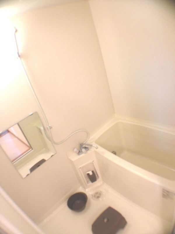 バス・シャワールーム　図面と現状に相違がある場合には現状を優先