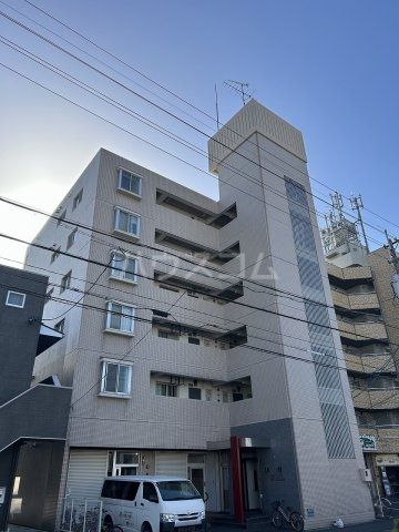 名古屋市中村区本陣通のマンションの建物外観