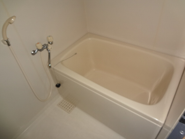 バス・シャワールーム　浴室