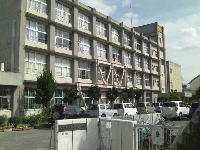 【collina一里山の小学校】