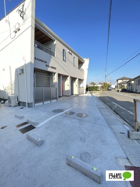 【ＲＡＩＮＢＯＷ田井ノ瀬駅前の駐車場】