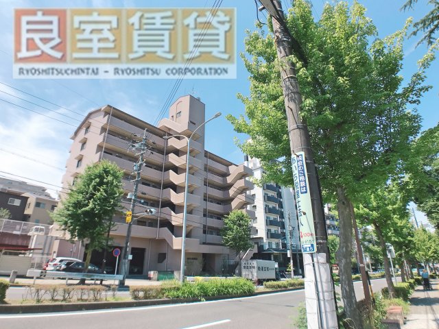 名古屋市瑞穂区山下通のマンションの建物外観