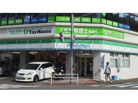 コンビニ　ファミリーマート佐世保相生町店（コンビニ）まで346m