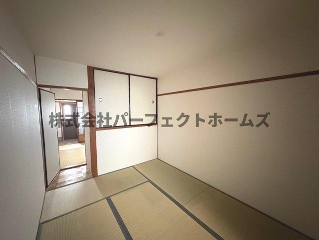 居室・リビング　きれいな和室です