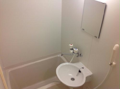 バス・シャワールーム　1F