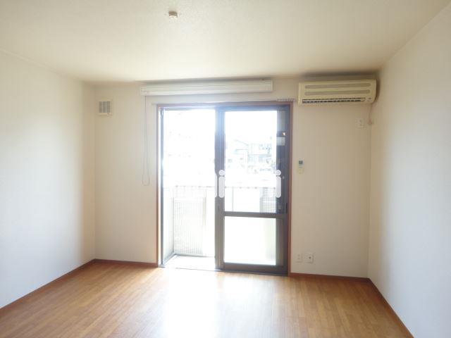 眺望　明るい居室です