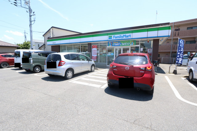 コンビニ　ファミリーマート岡本国分寺店（コンビニ）まで230m