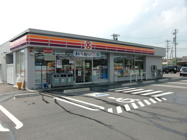 コンビニ　ファミリーマート美濃加茂加茂川町店（コンビニ）まで509m
