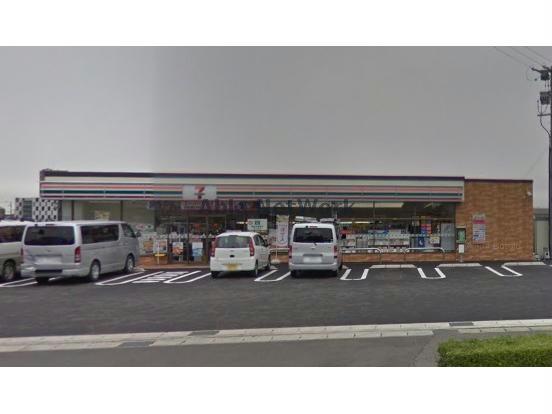 コンビニ　セブンイレブン安城篠目町店（コンビニ）まで722m