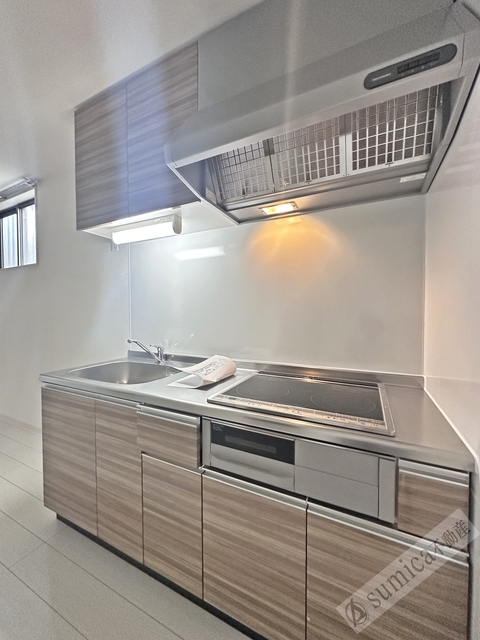 キッチン　ＩＨ３口コンロ完備♪