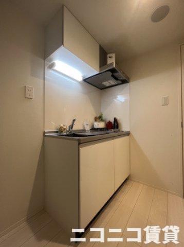 キッチン　モデルルームの為、現状を優先致します。