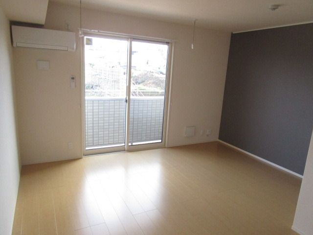 居室・リビング　★明るいリビング★