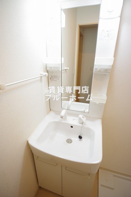 洗面設備　独立洗面台あります！