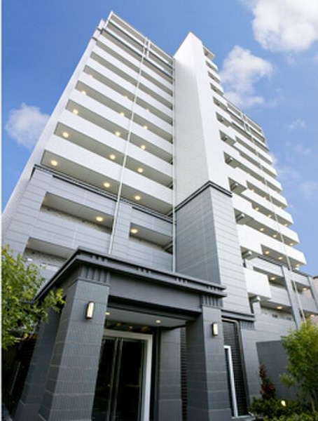 ルクレ京橋の建物外観