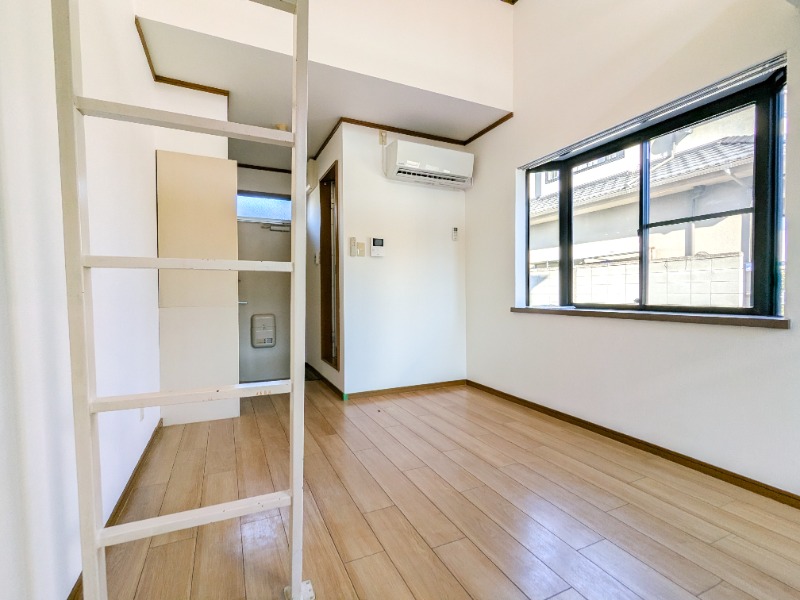 居室・リビング　図面と現状に相違がある場合には現状を優先