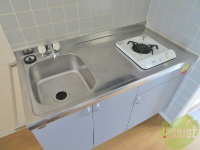 キッチン　キッチンは一口ガスコンロが付いて準備要らず。