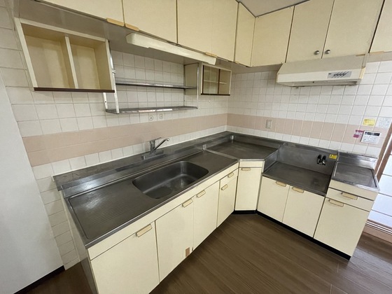 キッチン　※別部屋の写真です