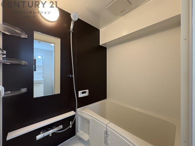 バス・シャワールーム　浴室乾燥、追い焚き機能付き