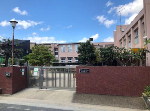 幼稚園・保育園　高槻市立富田保育所（幼稚園・保育園）まで330m