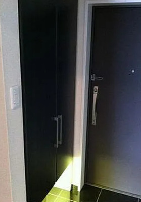 玄関　※別部屋の参考写真です。