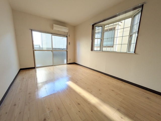 居室・リビング　７．５帖洋室☆