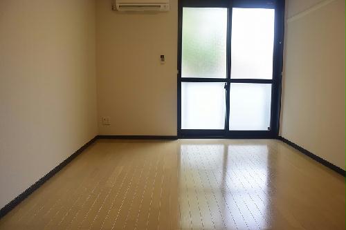 その他部屋・スペース　ベッドの配置も自由なスペース。