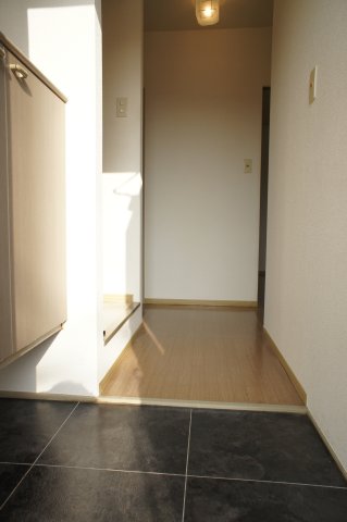玄関　ゆったりとした玄関です