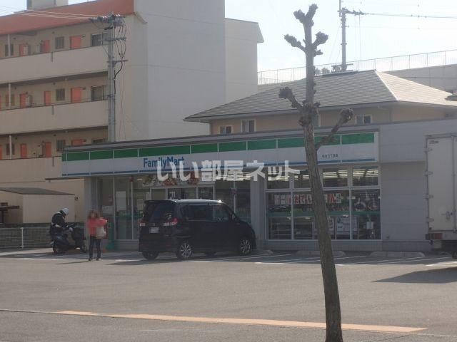 コンビニ　ファミリーマート 住吉三丁目店（コンビニ）まで1159m